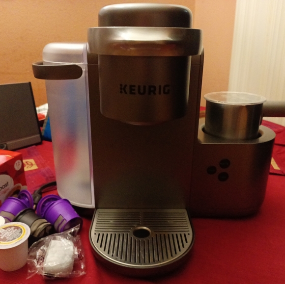 Keurig K-Cafe Special Edition Single-Serve K-Cup Pod Coffee, Latte & Cappuccino - Picture 9 of 9